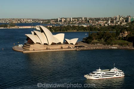 sydney;cove;ferries;wake;harbour;harbours;harbors;harbor;icon;australian;passenger-;landmark;landmarks;icons;australia;opera;house;ferry;commute;commuters;transport;boat;boats