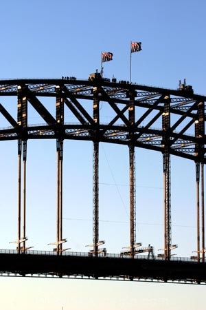 sydney;australia;bridge;climb;bridges;climber;silhouette;high;adventure;tourism;tourist;exciting;harbor;harbour;harbors;harbours;tourists;exciting;climbers;view-;-