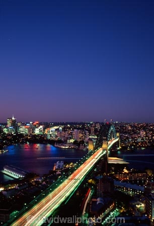 Sydney;Harbour;harbours;harbor;harbors;Bridge;Night;Shangri_La;Hotel;Sydney;Australia;traffic;tail-lights;bridges;light;lights;north-sydney