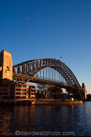 Sydney;Harbour;harbours;harbor;harbors;Bridge;Australia;bridges;light;Sydney-Harbour-Bridge