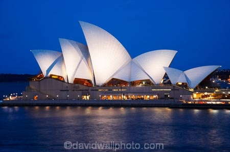 Australasia;Australia;Australian;dark;dusk;evening;landmark;landmarks;light;lights;N.S.W.;New-South-Wales;night;night-time;night_time;nightfall;NSW;Opera-House;Sydney;Sydney-Cove;Sydney-Opera-House;twilight