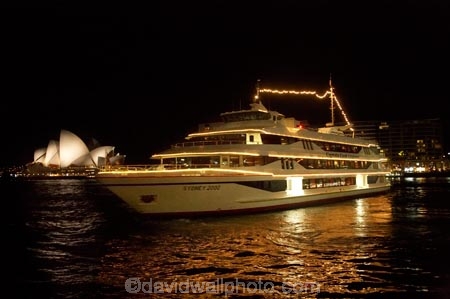 Australasia;Australia;Australian;Captain-Cook-Cruises;Captain-Cook-Tour-Boat;Captain-Cook-Tour-Boats;dark;evening;harbors;harbours;light;lights;N.S.W.;New-South-Wales;night;night-time;night_time;nightfall;NSW;Opera-House;Sydney;Sydney-Cove;Sydney-Harbor;Sydney-Harbour;Sydney-Opera-House;tour-boat;tour-boats;tourism;tourist;tourist-boat;tourist-boats