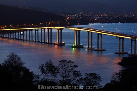 Australasian;Australia;Australian;bridge;bridges;calm;dark;Derwent-River;dusk;evening;Hobart;Island-of-Tasmania;light;lights;night;night-time;night_time;placid;reflection;reflections;River-Derwent;road-bridge;road-bridges;serene;smooth;State-of-Tasmania;still;Tas;Tasman-Bridge;Tasmania;traffic-bridge;traffic-bridges;tranquil;twilight;water