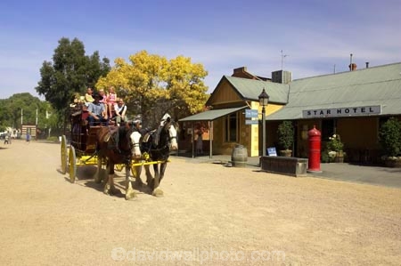 ale-house;ale-houses;architecture;australasia;Australia;australian;autumn;bar;bars;buggies;buggy;building;buildings;carrage;carriage;carriages;clydehorse;clydehorses;coach;coach-horse;coaches;colonial;draft-horse;draft-horses;draught-horse;draught-horses;dray-horse;dray-horses;drayhorse;dusk;Echuca;fall;free-house;free-houses;hackney-carriage;hackney-carriages;heritage;Historic;historic-precinct;historical;historical-precinct;history;horse;horse-drawn-vehicle;horses;hotel;hotels;murray-esplanade;old;pedestrian-precinct;place;places;pub;public-house;public-houses;pubs;saloon;saloons;stage-coach;stage-coaches;stagecoach;stagecoaches;Star-Hotel;surrey;tavern;taverns;two-horses;Victoria