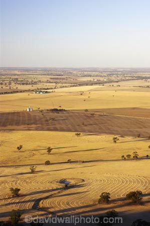 agricultural;agriculture;australasia;australia;australian;country;countryside;crop;crops;drought;droughts;dry;farm;farming;farmland;farms;field;fields;horsham;horticulture;meadow;meadows;mount-arapiles;mt-arapiles;mt.arapiles;natimuk;paddock;paddocks;parched;pasture;pastures;rural;victoria
