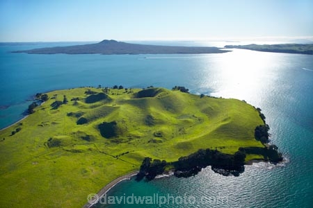 aerial;aerial-image;aerial-images;aerial-photo;aerial-photograph;aerial-photographs;aerial-photography;aerial-photos;aerial-view;aerial-views;aerials;Auckland;Auckland-region;Browns-Is;Browns-Island;coast;coastal;coastline;coastlines;coasts;crater;craters;dormant-volcano;dormant-volcanoes;Hauraki-Gulf;island;islands;Motokorea;N.I.;N.Z.;New-Zealand;NI;North-Is;North-Island;NZ;Rangitoto-Is;Rangitoto-Island;sea;seas;shore;shoreline;shorelines;shores;volcanic;volcanic-cone;volcanic-cones;volcanic-crater;volcanic-craters;volcanic-island;volcanic-islands;volcano;volcanoes;water