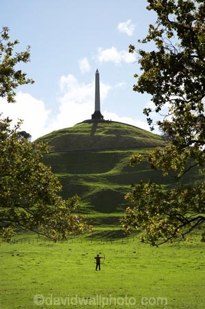 archer;archers;archery;auckland;bow-and-arrow;bow-and-arrows;cornwall-park;Maungakiekie;N.I.;n.z.;new-zealand;NI;north-island;nz;obelisk;one-tree-hill;one-tree-hill-domain;shooter;shooting;sport-sports;volcano;volcanoes