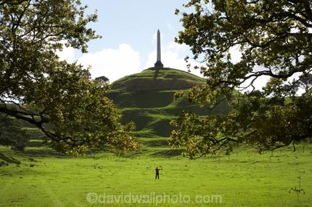 archer;archers;archery;auckland;bow-and-arrow;bow-and-arrows;cornwall-park;Maungakiekie;N.I.;n.z.;new-zealand;NI;north-island;nz;obelisk;one-tree-hill;one-tree-hill-domain;shooter;shooting;sport-sports;volcano;volcanoes
