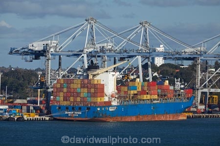 Auckland;Auckland-Port;Auckland-waterfront;Bomar-Rossi;cargo;container;container-crane;container-cranes;container-terminal;container-terminals;containers;crane;cranes;deliver;export;exported;exporter;exporters;exporting;freight;freighted;freighter;freights;habor;habors;harbour;harbours;hoist;hoists;import;imported;importer;importing;imports;industrial;industry;N.I.;N.Z.;New-Zealand;NI;North-Is;North-Is.;North-Island;Nth-Is;NZ;pattern;piles;port;ports;Ports-of-Auckland;ship;shipping;shipping-container;shipping-containers;ships;stacks;straddle-crane;straddle-cranes;straddle_crane;straddle_cranes;trade;transport;transport-industries;transport-industry;transportation;waterside;wharf;wharves