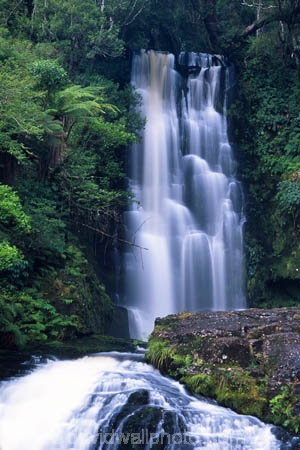 brook;brooks;Catlins;color;colors;colour;colours;creek;creeks;green;McLean-Falls;moss;n.z.;natural;nature;New-Zealand;nz;scene;scenic;South-Island;Southland;stream;streams;water;water-fall;water-falls;waterfall;waterfalls;wet