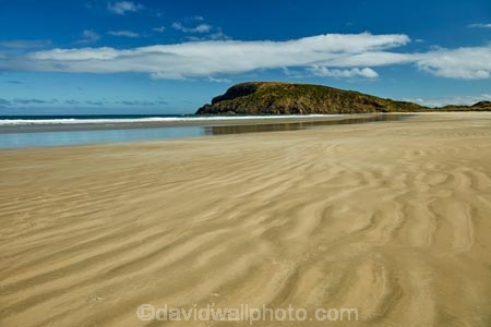 beach;beaches;Cannibal-Bay;Catlins;coast;coastal;coastline;N.Z.;New-Zealand;NZ;ripple;ripples;sand;sandy;SI;South-Island