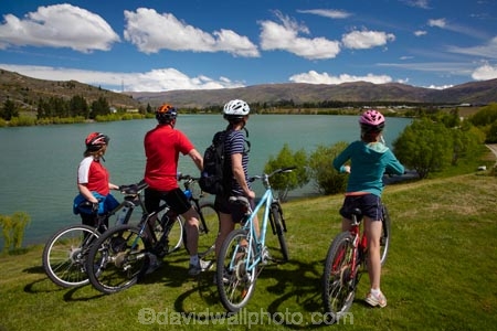 bicycle;bicycles;bike;bikes;Central-Otago;Cromwell;Cromwell-Old-Town;cycle;cycler;cyclers;cycles;cyclist;cyclists;families;family;Lake-Dunstan;mountain-bike;mountain-biker;mountain-bikers;mountain-bikes;mtn-bike;mtn-biker;mtn-bikers;mtn-bikes;N.Z.;New-Zealand;NZ;Old-Town-Cromwell;Otago;people;person;push-bike;push-bikes;push_bike;push_bikes;pushbike;pushbikes;S.I.;SI;South-Is;South-Is.;South-Island;Sth-Is