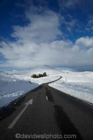 agricultural;agriculture;arrow;arrows;bend;bends;Central-Otago;centre-line;centre-lines;centre_line;centre_lines;centreline;centrelines;cold;coldness;corner;corners;country;countryside;curve;curves;Daytime;driving;East-Otago;Exterior;extreme-weather;farm;farming;farmland;farms;field;fields;freeze;freezing;high-country;highway;highways;hill;hills;Landscape;Landscapes;Maniototo;meadow;meadows;mountain;mountains;N.Z.;natural;Nature;New-Zealand;NZ;open-road;open-roads;Otago;Outdoor;Outdoors;Outside;paddock;paddocks;pasture;pastures;Pig-Root-Highway;Pig-Root-Road;Pig-Route-Highway;Pig-Route-Road;Pigroot-Highway;Pigroot-Road;Pigroute;Pigroute-Highway;Pigroute-Road;road;road-trip;roads;rural;S.I.;Scenic;Scenics;Season;Seasons;SH-85;SH85;SI;snow;snowfall;snowy;snowy-hills;snowy-mountains;South-Is;South-Is.;South-Island;State-Highway-85;State-Highway-Eighty-Five;Sth-Is;straight;straights;The-Pig-Route;The-Pigroot;transport;transportation;travel;traveling;travelling;trip;Waitaki-District;Waitaki-Region;weather;white;winter;winter-driving;winter-driving-conditions;winter-road;winter-road-conditions;winter-roads;Wintertime;wintery;wintry