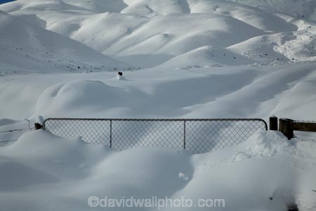 agricultural;agriculture;Central-Otago;cold;Coldness;country;countryside;Daytime;Exterior;extreme-weather;farm;farming;farmland;farms;fence;fence-line;fence-lines;fence_line;fence_lines;fenceline;fencelines;fences;field;fields;freeze;freezing;gate;gate_way;gate_ways;gates;gateway;gateways;high-country;hill;hills;Landscape;Landscapes;Maniototo;meadow;meadows;mountain;mountains;N.Z.;natural;Nature;New-Zealand;NZ;Otago;Outdoor;Outdoors;Outside;paddock;paddocks;pasture;pastures;Pig-Root-Highway;Pig-Root-Road;Pig-Route-Highway;Pig-Route-Road;Pigroot-Highway;Pigroot-Road;Pigroute;Pigroute-Highway;Pigroute-Road;rural;S.I.;Scenic;Scenics;Season;Seasons;SH-85;SH85;SI;snow;snowfall;snowy;snowy-hills;snowy-mountains;South-Is;South-Is.;South-Island;State-Highway-85;State-Highway-Eighty-Five;Sth-Is;The-Pig-Route;The-Pigroot;weather;White;winter;Wintertime;wintery;wintry