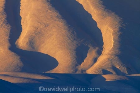 alpenglo;alpenglow;alpine;alpinglo;alpinglow;Central-Otago;cold;Coldness;color;colors;colour;colours;Daytime;Exterior;extreme-weather;freeze;freezing;Hawkdun-Ra;Hawkdun-Range;high-country;hill;hills;Ida-Ra;Ida-Range;Ida-Valley;Idaburn;Landscape;Landscapes;Maniototo;Mount-Ida;mountain;mountainous;mountains;mt;Mt-Ida;Mt.-Ida;N.Z.;natural;Nature;New-Zealand;NZ;Otago;Oturehua;Outdoor;Outdoors;Outside;S.I.;Scenic;Scenics;Season;Seasons;SI;snow;snowfall;snowy;snowy-hills;snowy-mountains;South-Is;South-Is.;South-Island;Sth-Is;weather;White;winter;Wintertime;wintery;wintry