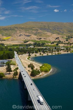 bridge;bridges;Central-Otago;Cromwell;Cromwell-Bridge;Deadmans-Point-Bridge;Deadmans-Point-Bridge;infrastructure;lake;Lake-Dunstan;lakes;N.Z.;New-Zealand;NZ;Otago;Pisa-Range;road-bridge;road-bridges;S.I.;SI;South-Is;South-Island;Sth-Is;summer;traffic-bridge;traffic-bridges;transport