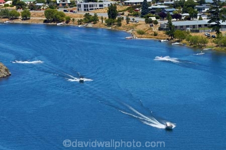 boat;boats;Central-Otago;Cromwell;lake;Lake-Dunstan;lakes;N.Z.;New-Zealand;NZ;Otago;pleasure-boat;pleasure-boats;pleasure-craft;power-boat;power-boats;S.I.;SI;South-Is;South-Island;speed-boat;speed-boats;Sth-Is;summer;water-craft