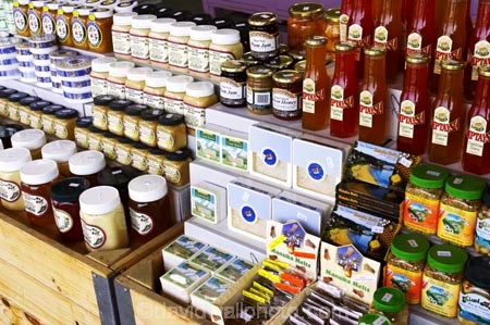 bee-pollen;capsicum-sauce;Central-Otago;colorful;colourful;comb-honey;commerce;commercial;food;food-market;food-markets;food-stall;food-stalls;fruit;fruit-and-vegetables;fruit-market;honey;market;market-place;market_place;marketplace;markets;New-Zealand;plum-jam;produce;produce-market;produce-markets;product;products;retail;retailer;retailers;shop;shopping;shops;South-Island;stall;stalls