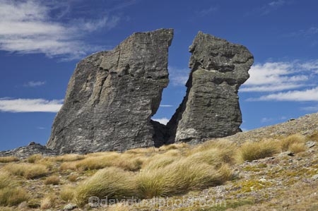 back-country;backcountry;Central-Otago;Dunstan-Mountains;Dunstan-Range;geological;geology;high-altitude;high-country;highcountry;highlands;Leaning-Rock;N.Z.;New-Zealand;NZ;Old-Woman-Range;Otago;remote;remoteness;rock;rock-formation;rock-formations;rock-outcrop;rock-outcrops;rock-tor;rock-torr;rock-torrs;rock-tors;rocks;S.I.;schist;SI;South-Island;stone;tussock;tussock-grass;tussocks;uplands