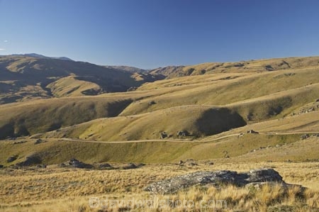 4wd-track;4wd-tracks;back-country;backcountry;Carrick-Range;Central-Otago;countryside;dirt-track;dusty;four-wheel-drive-track;four-wheel-drive-tracks;gravel-road;gravel-roads;high-altitude;high-country;highcountry;highlands;metal-road;metal-roads;metalled-road;metalled-roads;N.Z.;Nevis-Road;Nevis-Valley;New-Zealand;NZ;Otago;remote;remoteness;road;roads;rural;S.I.;SI;South-Island;track;tracks;tussock;tussock-grass;tussocks;uplands