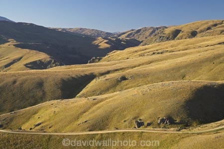 4wd-track;4wd-tracks;back-country;backcountry;Carrick-Range;Central-Otago;countryside;dirt-track;dusty;four-wheel-drive-track;four-wheel-drive-tracks;gravel-road;gravel-roads;high-altitude;high-country;highcountry;highlands;metal-road;metal-roads;metalled-road;metalled-roads;N.Z.;Nevis-Road;Nevis-Valley;New-Zealand;NZ;Otago;remote;remoteness;road;roads;rural;S.I.;SI;South-Island;track;tracks;tussock;tussock-grass;tussocks;uplands