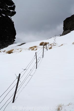 back-country;backcountry;Central-Otago;cold;Dunstan-Range;fence;fence-line;fence-lines;fence_line;fence_lines;fenceline;fencelines;fences;freeze;freezing;geological;geology;high-altitude;high-country;highcountry;highlands;N.Z.;New-Zealand;NZ;Otago;remote;remoteness;rock;rock-formation;rock-formations;rock-outcrop;rock-outcrops;rock-tor;rock-torr;rock-torrs;rock-tors;rocks;S.I.;season;seasonal;seasons;SI;snow;snowy;South-Is.;South-Island;stone;unusual-weather;uplands;weather;white;winter;wintery