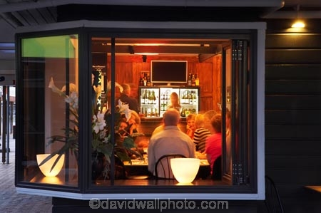 cafe;cafes;Central-Otago;Cromwell;Cromwell-Mall;cuisine;dine;diners;dining;dusk;eat;eating;evening;Feast-Bar-and-Dining;Feast-Restaurant-and-Bar;food;N.Z.;New-Zealand;nightfall;NZ;restaurant;restaurants;S.I.;SI;South-Is.;South-island;twilight
