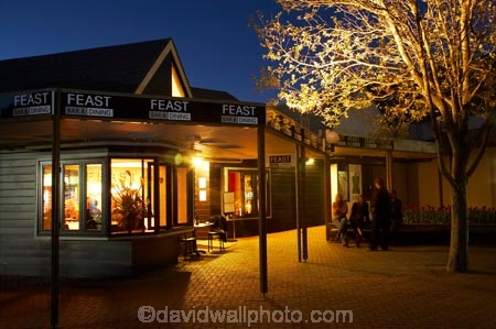 cafe;cafes;Central-Otago;Cromwell;Cromwell-Mall;cuisine;dine;diners;dining;dusk;eat;eating;evening;Feast-Bar-and-Dining;Feast-Restaurant-and-Bar;food;N.Z.;New-Zealand;nightfall;NZ;restaurant;restaurants;S.I.;SI;South-Is.;South-island;twilight