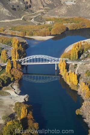 aerial;aerial-photo;aerial-photograph;aerial-photographs;aerial-photography;aerial-photos;aerial-view;aerial-views;aerials;Alexandra;Alexandra-Bridge;autuminal;autumn;autumn-colour;autumn-colours;autumnal;bridge;bridges;Central-Otago;Clutha-Bridge;Clutha-River;color;colors;colour;colours;deciduous;fall;N.Z.;New-Zealand;NZ;Otago;poplar;poplar-tree;poplar-trees;poplars;river;rivers;road-bridge;road-bridges;S.I.;season;seasonal;seasons;SI;South-Is.;South-Island;State-Highway-8;State-Highway-Eight;traffic-bridge;traffic-bridges;tree;trees;willow;willow-tree;willow-trees;willows