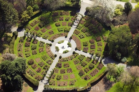 aerial;aerials;botanic-gardens;botanical-gardens;canterbury;christchurch;christchurch-botanic-gardens;christchurch-botanical-gardens;circle;circles;garden;gardens;hagley-park;new-zealand;park;parks;Rose-Garden;rose-gardens;round;south-island