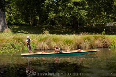 Avon;Avon-River;Avon-River-Avon;boat;boating;boats;Canterbury;Christchurch;Hagley-Park;N.Z.;New-Zealand;NZ;people;person;poler;polers;polling;punt;punter;punters;punting;Punting-on-the-Avon;punts;river;River-Avon;river-rivers;rivers;S.I.;SI;South-Is;South-Island;tourism;tourist;tourists