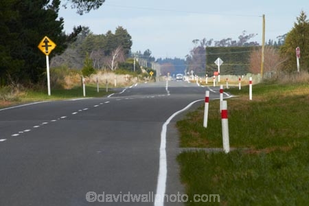 4-metres;4th-September-2010;bend;bends;Canterbury;centre-line;centre-lines;centre_line;centre_lines;centreline;centrelines;corner;corners;crooked;curve;curves;Darfield;driving;earhtrquake;earthquakes;fault-line;fault-lines;fault_line;fault_lines;faultline;faultlines;highway;highways;N.Z.;New-Zealand;NZ;open-road;open-roads;road;road-trip;roads;S.I.;SI;South-Is.;South-Island;straight;transport;transportation;travel;traveling;travelling;trip