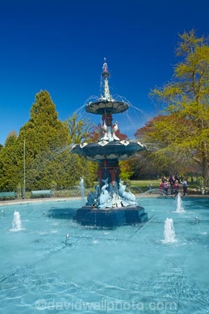Botanic-Garden;Botanic-Gardens;Botanical-Garden;Botanical-Gardens;Canterbury;Christchurch;Christchurch-Botanic-Garden;Christchurch-Botanic-Gardens;Christchurch-Botanical-Garden;Christchurch-Botanical-Gardens;fountain;fountains;N.Z.;New-Zealand;NZ;Peacock-Fountain;people;person;pond;ponds;S.I.;SI;South-Is;South-Is.;South-Island;spray;spring;spring-time;spring_time;springtime;Sth-Is;water
