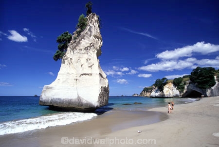 beach;beaches;cave;caves;cliff;cliffs;erosion;outcrop;rock-outcrop;rocky-formation;sand;sandstone;sea-cave;seascape;seascapes;tor;tors;tourism;water;waterfront