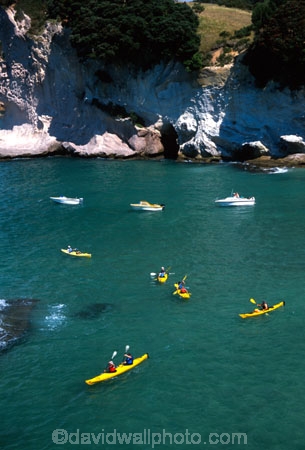 aqua;calm;calmness;canoe;canoeing;canoes;clean;clear;color;colors;colour;colours;green;kayak;kayaking;kayaks;ocean;oceans;outdoor;outdoors;outside;Pacific;paddle;paddles;paddling;peaceful;peacefulness;people;person;pure;quiet;quietness;recreation;red;rest;restful;restfulness;rivers;sea;silence;tranquil;tranquility;transparent;water;yellow