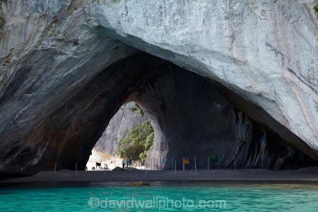 beach;beaches;bluff;bluffs;Cathedral-Cove;Cathedral-Cove-recreation-reserve;cave;cavern;caverns;caves;cliff;cliffs;coast;coastal;coastline;coastlines;coasts;Coromandel;Coromandel-Peninsula;foreshore;geological;geology;grotto;grottos;Hahei;littoral-cave;littoral-caves;marine-reserve;marine-reserves;Mercury-Bay;N.I.;N.Z.;New-Zealand;NI;North-Is;North-Is.;North-Island;NZ;ocean;oceans;roch-arches;rock;rock-arch;rock-formation;rock-formations;rock-outcrop;rock-outcrops;rock-tor;rock-torr;rock-torrs;rock-tors;rocks;sand;sandy;sea;sea-cave;sea-caves;seas;shore;shoreline;shorelines;shores;stone;Te-Whanganui-A-Hei-Marine-Reserve;Te-Whanganui_A_Hei-Marine-Reserve;Waikato;water