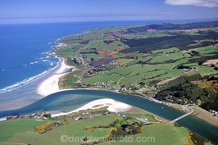 river;rivers;rivermouth;river-mouth;river-mouths;coastal;coastline;beach;beaches;surf;sand;farmland;aerials;Otago