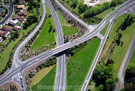urban;landscape;urban-landscapes;roads;roading;long;straight;suburban;city;suburbs-to-city;highway;freeway;cars;traffic;transport;busy;congestion,crossroads;cross-roads;junction;road;cities;cityscape;movement;car;speed;fast;aerials;vehicle;vehicles;flow;organisation;order;patterns;overbridge;overbridges;over-bridge;bridges;route;routes