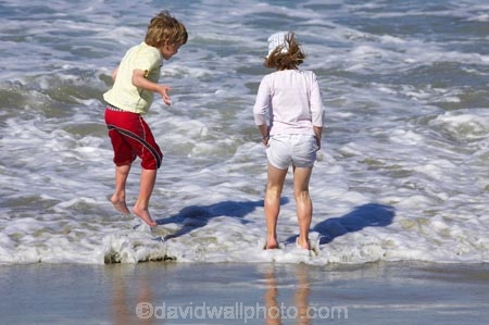 beach;beaches;boy;boys;brother;brothers;child;children;Children-Playing;coast;coastal;coastline;Dunedin;girl;girls;jump;jumping;jumping-waves;Karitane-Beach;kid;kids;little-boy;little-boys;little-girl;little-girls;N.Z.;New-Zealand;NZ;ocean;oceans;Otago;S.I.;sand;sandy;sea;seas;shore;shoreline;SI;sibling;siblings;sister;sisters;South-Is.;South-Island;surf;wave;waves