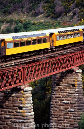 bridge;bridges;train;trains;carriage;carriages;historic;historical;high;yellow;steel;rail;excursion;tourism;transport;travel
