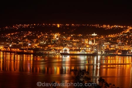 calm;dark;dusk;evening;light;lighting;lights;N.Z.;New-Zealand;night;night-time;night_time;NZ;Otago;placid;port;ports;quiet;reflected;reflection;reflections;S.I.;serene;ship;ships;SI;smooth;South-Is;South-Island;Sth-Is;still;tranquil;twilight;water;wharf;wharfs