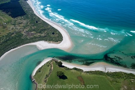 aerial;Aerial-drone;Aerial-drones;aerial-image;aerial-images;aerial-photo;aerial-photograph;aerial-photographs;aerial-photography;aerial-photos;aerial-view;aerial-views;aerials;Allans-Beach;beach;beaches;coast;coastal;coastline;coastlines;coasts;Drone;Drones;Dunedin;estuaries;estuary;Hoopers-Inlet;inlet;inlets;lagoon;lagoons;N.Z.;New-Zealand;NZ;ocean;oceans;Otago;Otago-Peninsula;Quadcopter-aerial;Quadcopters-aerials;S.I.;sand;sandy;sea;seas;shore;shoreline;SI;South-IS;South-Island;Sth-Is;surf;tidal;tide;U.A.V.-aerial;UAV-aerials;water;wave;waves
