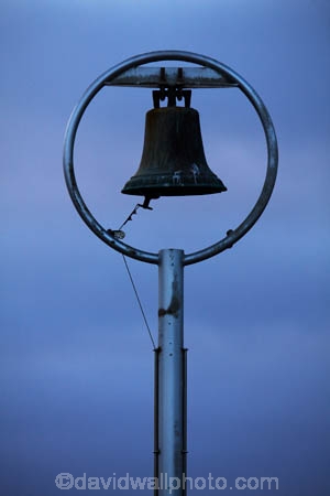bells;break-of-day;dawn;dawning;daybreak;Dunedin;first-light;morning;N.Z.;New-Zealand;NZ;Otago;S.I.;Saint-Clair-Beach;Saint-Clair-Esplanade;Shark-Bell;SI;silhouette;silhouettes;South-Is;South-Is.;South-Island;St-Clair;St-Clair-Beach;St-Clair-Esplanade;St.-Clair-Beach;St.Clair;St.Clair-Esplanade;sunrise;sunrises;sunup;The-Esplanade;twilight