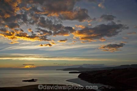 beach;beaches;coast;coastal;coastline;coastlines;coasts;Dunedin;dusk;evening;Lawyers-Head;Lawyers-Head;N.Z.;New-Zealand;nightfall;NZ;Ocean;Oceans;Otago;Pacific-Ocean;S.I.;sea;shore;shoreline;shorelines;shores;SI;sky;Smaills-Beach;Smaills-Beach;South-Island;sunset;sunsets;twilight