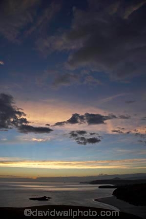 beach;beaches;coast;coastal;coastline;coastlines;coasts;Dunedin;dusk;evening;Lawyers-Head;Lawyers-Head;N.Z.;New-Zealand;nightfall;NZ;Ocean;Oceans;Otago;Pacific-Ocean;S.I.;sea;shore;shoreline;shorelines;shores;SI;sky;Smaills-Beach;Smaills-Beach;South-Island;sunset;sunsets;twilight