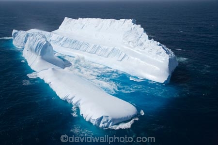 aerial;aerial-photo;aerial-photography;aerial-photos;aerial-view;aerial-views;aerials;berg;bergs;blue;climate-change;cold;cold-icy;Dunedin;global-warming;growler;growlers;hazard;hazards;ice;iceberg;icebergs;icy;N.Z.;New-Zealand;NZ;oceaans;ocean;Otago;Pacific-Ocean;S.I.;sea;seas;shipping-hazard;shipping-hazards;SI;South-Island;water;white