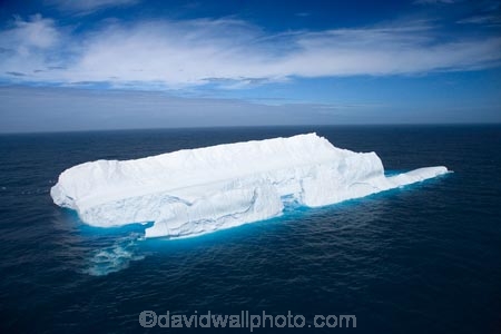 aerial;aerial-photo;aerial-photography;aerial-photos;aerial-view;aerial-views;aerials;berg;bergs;blue;climate-change;cold;cold-icy;Dunedin;global-warming;growler;growlers;hazard;hazards;ice;iceberg;icebergs;icy;N.Z.;New-Zealand;NZ;oceaans;ocean;Otago;Pacific-Ocean;S.I.;sea;seas;shipping-hazard;shipping-hazards;SI;South-Island;water;white