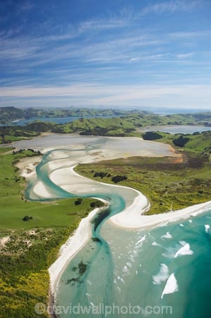 aerial;aerial-photo;aerial-photograph;aerial-photographs;aerial-photography;aerial-photos;aerial-view;aerial-views;aerials;Allans-Beach;coast;coastal;coastline;coastlines;coasts;Dunedin;estuaries;estuary;Hoopers-Inlet;inlet;inlets;lagoon;lagoons;N.Z.;New-Zealand;NZ;ocean;oceans;Otago;Otago-Peninsula;Pacific-Ocean;S.I.;sea;seas;shore;shoreline;shorelines;shores;SI;South-Is.;South-Island;tidal;tide;water