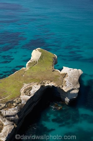 aerial;aerial-photo;aerial-photograph;aerial-photographs;aerial-photography;aerial-photos;aerial-view;aerial-views;aerials;arches;bluff;bluffs;cliff;cliffs;coast;coastal;coastal-erosion;coastline;coastlines;coasts;Dunedin;headland;headlands;N.Z.;natural-arch;New-Zealand;NZ;ocean;oceans;Otago;Pacific-Ocean;rock-arch;S.I.;sandstone;sandstone-arch;sea;sea-cliff;sea-cliffs;seas;shore;shoreline;shorelines;shores;SI;South-Is.;South-Island;steep;tourism;tourist;tourists;Tunnel-Beach;water