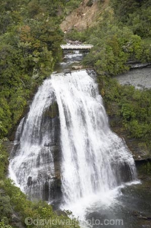 Bridge;cascade;cascades;creek;creeks;Eastland;falls;Mokau-Falls;Mokau-Waterfall;Mokau-Waterfalls;N.I.;N.Z.;national-park;national-parks;natural;nature;New-Zealand;NI;North-Is;North-Is.;North-Island;NZ;scene;scenic;stream;streams;Te-Urewera-N.P.;Te-Urewera-National-Park;Te-Urewera-NP;Urewera-National-Park;Waikaremoana-Road;water;water-fall;water-falls;waterfall;waterfalls;wet